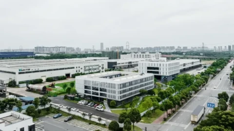 湖南首家“资源循环集团”落地！万容科技战略重组打造全产业链闭环